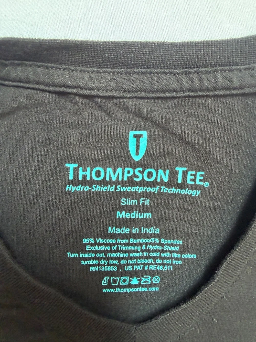 Thompson Tee Slim Fit v-neck Undershirt Mens Medium Black Sweatproof